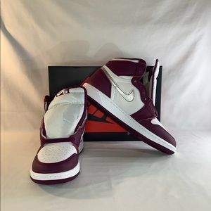 Air Jordan 1 Retro High OG ‘Bordeaux’